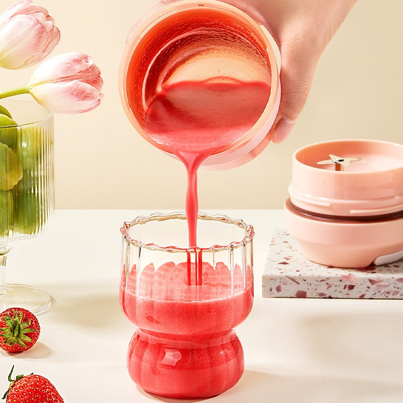 Wireless USB Portable Blender – Smoothies & Shakes on the Go